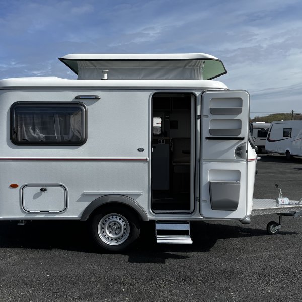 Antoine Caravanes et Camping Car TOURING 310 FAMILIA LEGEND EDITION Eriba